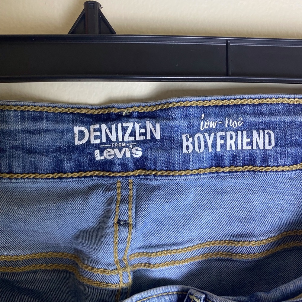 Denizen women Levi Skinny distressed stone wash jeans sz 11/w30. - Picture 5 of 8